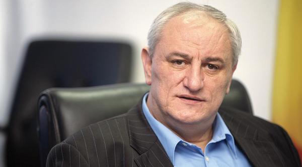 Tender rămâne în închisoare!