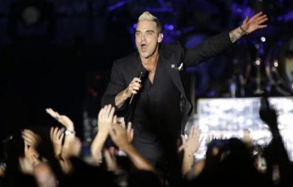 Concert Robbie Williams, București: Cine este LUMI - e întrebarea care a înnebunit România