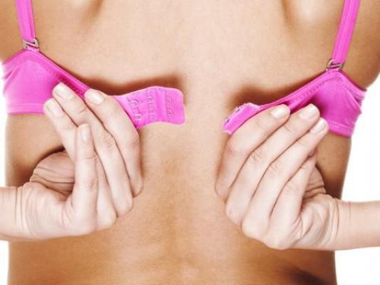 A folosit un amestec cu IAURT și OU pentru bust. Rezultatul nu a întârziat să apară!