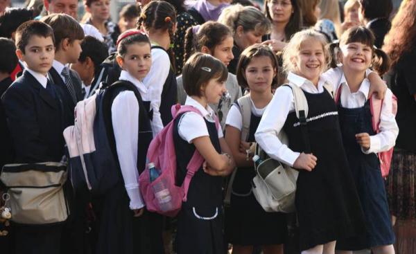 Alertă! Începutul școlii se AMÂNĂ?!