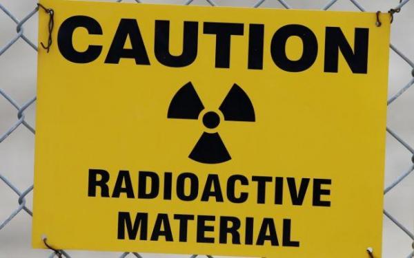 Doi ucraineni au încercat să introducă ilegal materiale radioactive în România