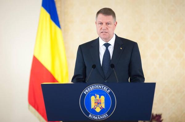 Iohannis: "Una din cinci şcoli nu are autorizaţie sanitară"