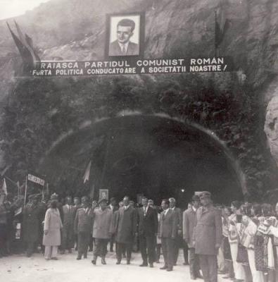 41 de ani de TRANSFĂGĂRĂŞAN! Care era PLANUL lui Ceauşescu cu cea mai spectaculoasă şosea