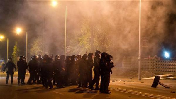 Poliția germană, pusă în dificultate de violențele din taberele refugiaților
