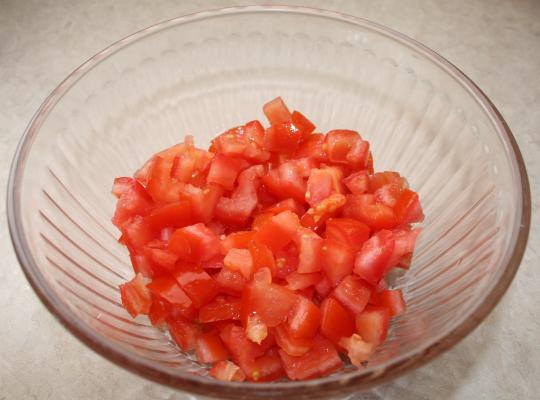 Secretul gospodinelor! Cum se pun corect, pentru iarnă, ROȘIILE tocate