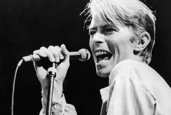 DOLIU în muzică! A murit legendarul cântăreţ DAVID BOWIE