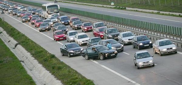 INCIDENT pe A2: Un autotren a derapat. Circulația este întreruptă!