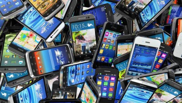 STUDIU: Cât de multe spune telefonul mobil despre viața proprietarului