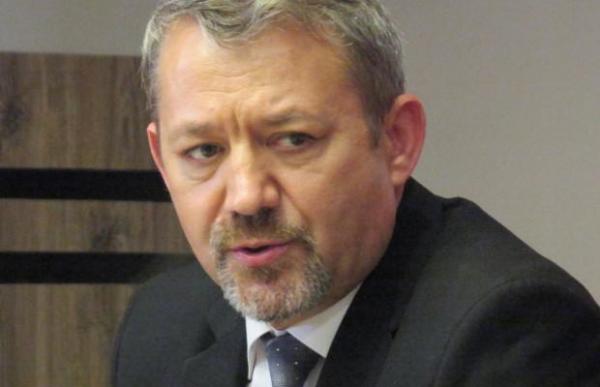 Fostul secretar de stat pentru revoluționari Adrian Sanda, reținut de procurori