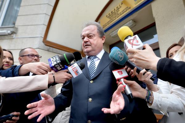 Lovitură pentru Vasile Blaga. Fostul şef al PNL a fost trimis în judecată de DNA, pentru trafic de influenţă