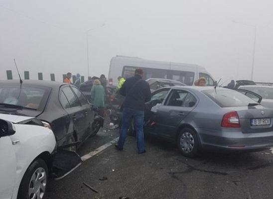 TRAGEDIA de pe Autostrada Soarelui, în imagini ÎNGROZITOARE: 3 morţi, 57 de răniţi, 29 maşini implicate (FOTO)