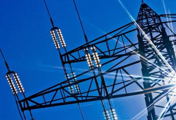 Veşti bune la final de an! Vom plăti facturi mai mici la energia electrică