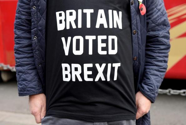AVERTISMENT pentru cetăţenii din Marea Britanie. Ce se va întâmpla în Regat odată ce Theresa May va activa ARTICOLUL 50 (VIDEO)