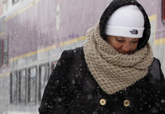 Prognoza meteo pe trei zile. Ninsoare, ceaţă, vânt puternic