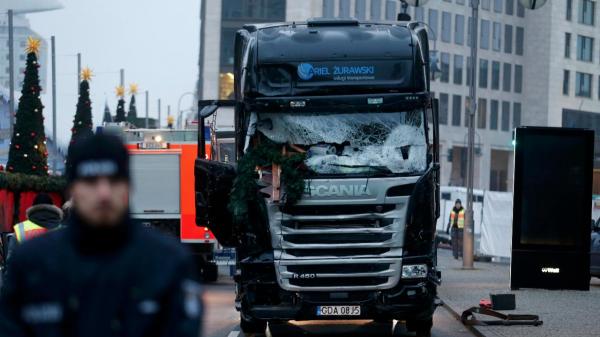 Urmărire CA ÎN FILME! Cum a fost prins autorul atentatului de la Berlin. Anunţul făcut de poliţia germană