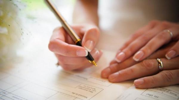 Statul încurajează căsătoria! Ce sumă de bani vor primi tinerii la primul mariaj