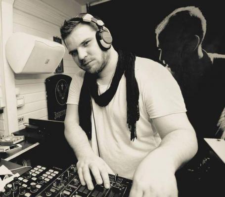 Observator 19! Toată lumea îl caută! DJ-ul Alex a dispărut lăsând în urmă un mesaj de adio