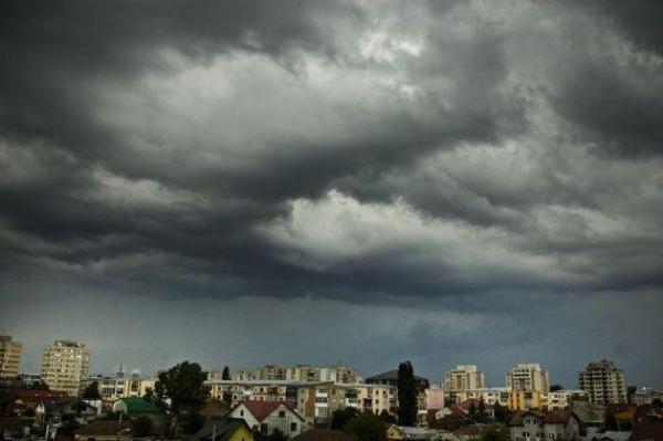 Atenţionare METEO! Vânt puternic şi ploi însemnate. Care sunt zonele afectate
