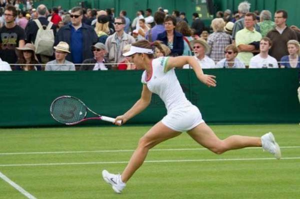 Simona Halep s-a calificat fără probleme în turul al treilea la Wimbledon