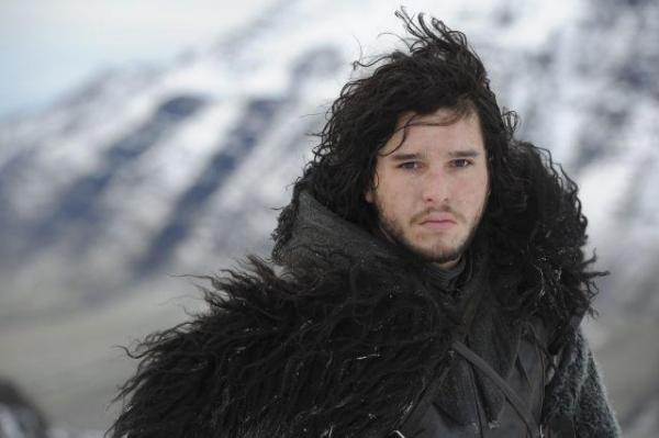 SCHIMBARE MAJORĂ pentru starul din Game of Thrones. Reacţia vehementă a fanilor actorului Kit Harington (FOTO)