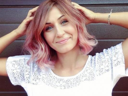 “Primăriţa MTV” dintr-o comună din Arad, postare inedită pe pagina sa de Facebook. Localnicii, vizaţi