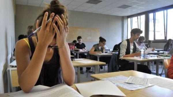 BACALAUREAT 2016. Proba scrisă la limba şi literatura română a creat confuzie printre absolvenţii de clasa a XII-a