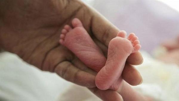 A primit 15 ani de închisoare pentru că şi-a omorât copilul nou-născut cu o violenţă extremă