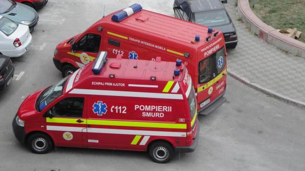 Primarul din Focşani, implicat într-un accident rutier cu trei autoturisme. Edilul a fost transportat la spital
