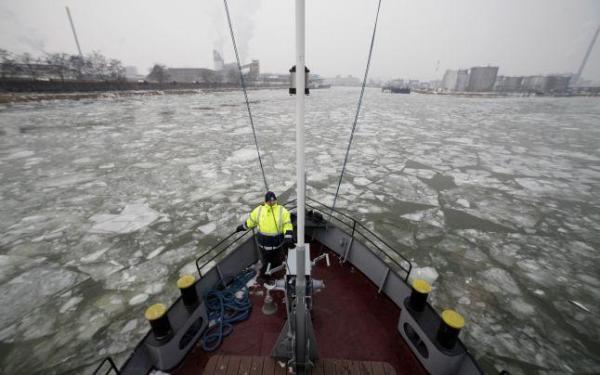 Navigația pe Dunăre, între Buziaș și Brăila, va fi ÎNCHISĂ