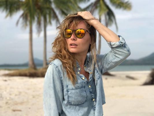 O vacanță de vis în Thailanda i-a adus inspirație Laurei Cosoi. A revenit în România cu planuri serioase  (VIDEO)