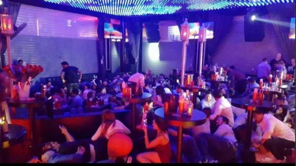 VIDEO Focuri de armă într-un club din Mexic. Cel puţin opt morţi şi peste 15 răniţi