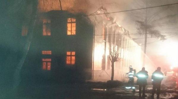 Un pavilion al spitalului de psihiatrie Timiş a ars, duminică seara. Pacienţii internaţi aici erau netransportabili