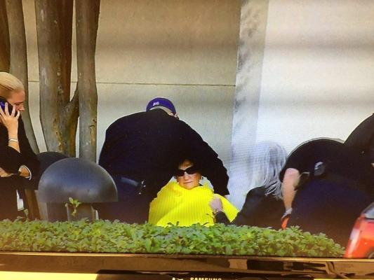 Un mort și șapte răniți într-un atac armat, la un mall din Texas. Poliția spune că a fost vorba despre un jaf