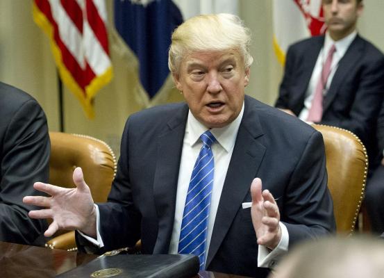 Ziua în care Trump schimbă lumea! DECIZII CRUCIALE privind imigraţia: Începe construcţia ZIDULUI la graniţa cu Mexic şi anunţă restricţii pentru şapte ţări (VIDEO)