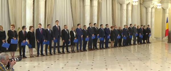 Guvernul Grindeanu a depus jurământul la Palatul Cotroceni. Discursul lui Klaus Iohannis (GALERIE FOTO)