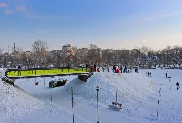 În Bucureşti, grădiniţele, şcolile şi liceele îşi reiau cursurile abia luni, 16 ianuarie