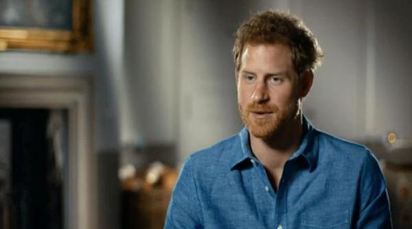 Prințul Harry încalcă din nou protocolul regal! Iubita lui, actrița Meghan Markle, surprinsă total de gestul lui (FOTO)
