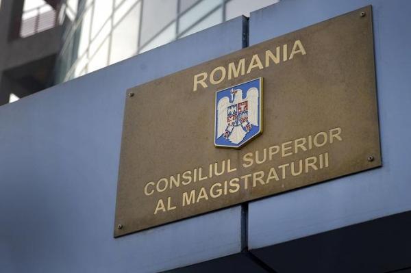 Şefa echipei de control la DNA, audiată trei ore de CSM. Elena Rădescu, despre procurorii care au plâns în inspecţii: 'Da, au fost umiliţi'