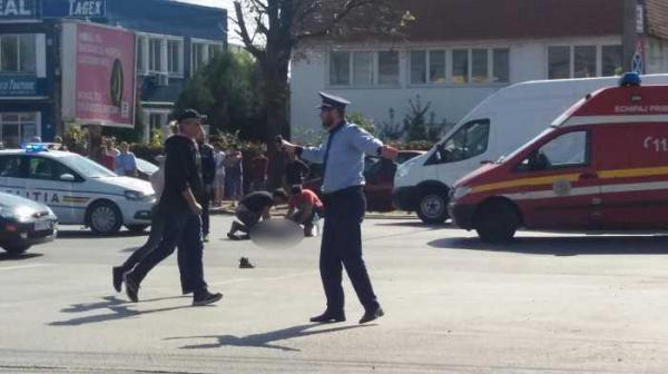 Update: grav accident în Bucureşti: doi copii au fost loviţi de o maşină când au traversat fără să se asigure