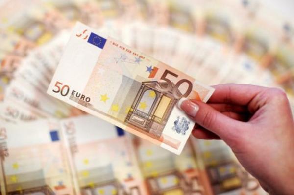 Anunț important făcut de un ministru din Guvernul Tudose: Salariile acestor angajați VOR CREȘTE de la 5-6 euro la 50 DE EURO pe oră