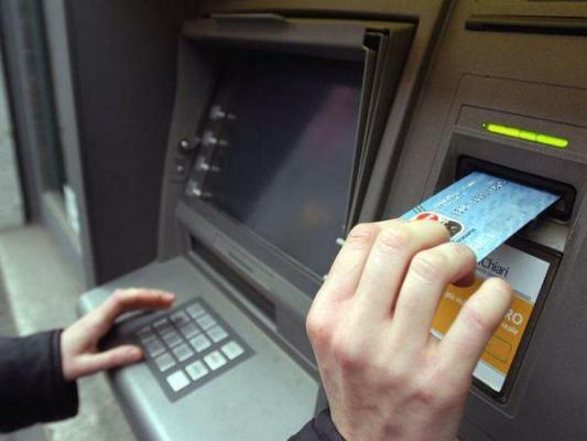 Cum să spargi un bancomat în numai câteva secunde! Un kit de jefuire a ATM-urilor, scos la vânzare pentru 5.000 de dolari!