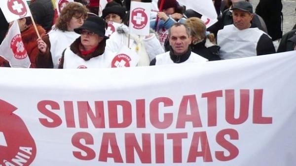Medicii îes în stradă! Sindicaliştii SANITAS protestează azi în faţa ministerului Muncii: "Ne cerem drepturile!"