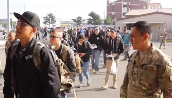 EVACUĂRI MASIVE în Coreea de Sud! Familiile diplomaților și militarilor americani părăsesc peninsula (VIDEO)