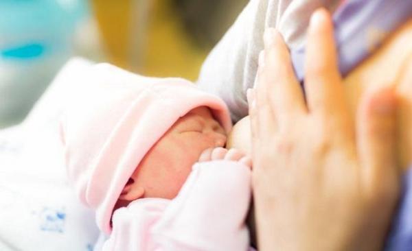 INEDIT. Mamele din Sibiu vor avea la dispoziție CĂSUȚE pentru alăptat şi schimbarea bebeluşilor. Unde vor fi instalate acestea