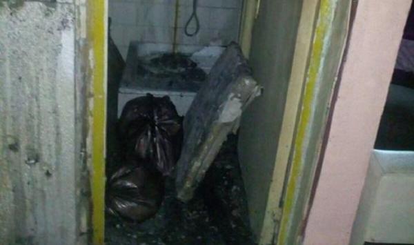 Incendiu violent într-un bloc din Lugoj! Zeci de oameni, printre care şi copii, evacuaţi de urgenţă