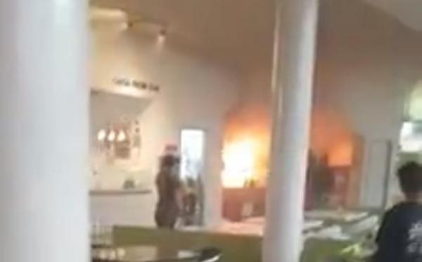 VIDEO Incendiu la un mall din Alba Iulia înainte ca un chef celebru să susţină o demonstraţie culinară