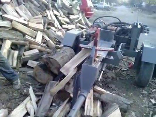 Accident CUMPLIT, în curtea casei. Medicii s-au îngrozit când l-au găsit pe bărbat: "I-a rupt coloana în mai multe locuri"