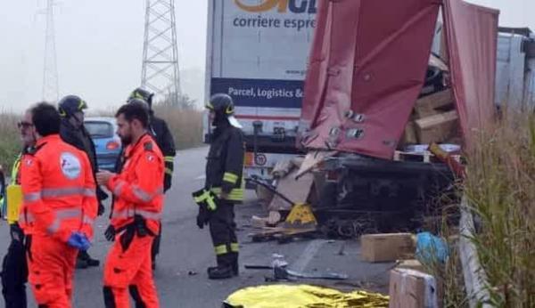 Tragedie românească în Italia: un tânăr român care urma să fie tată a doua oară a fost ucis de un TIR, pe banda de urgență a unei autostrăzi