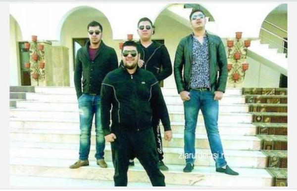 RĂFUIALĂ ca în filme, între clanurile de INTERLOPI de la Iași, cu săbii și macete! Câțiva dintre ei au fost ridicați din bălți de sânge și duși la spital PE MOARTE