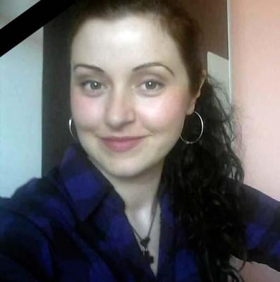 Râuri de lacrimi pentru Narcisa! Tânăra a murit după ce a comandat ceaiuri naturiste pe internet!